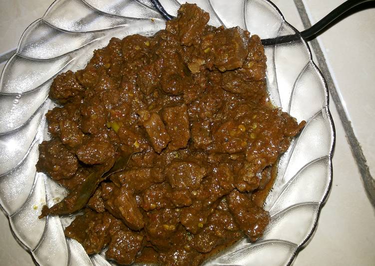 Gulai Daging Sapi Khas Pagaralam