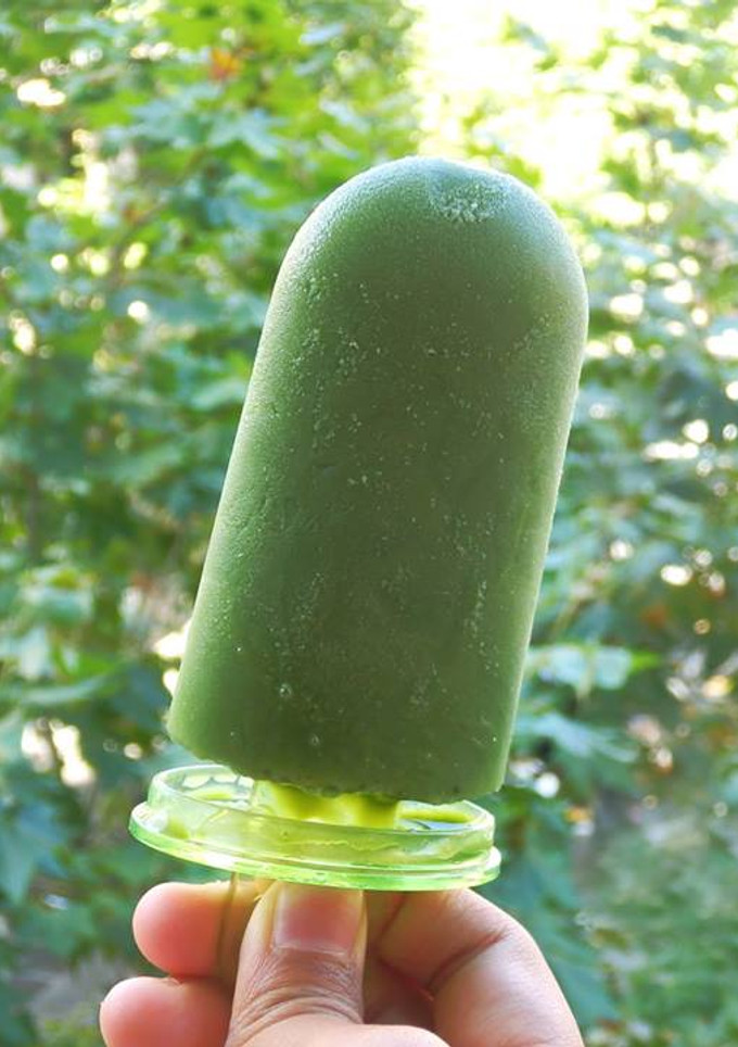 Una foto de Polos Helados de Matcha Latte