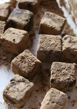 Una foto de Chocolate de té Hojicha 