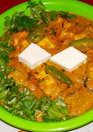 A picture of PaneerButterMaleiInDhabaStyle.