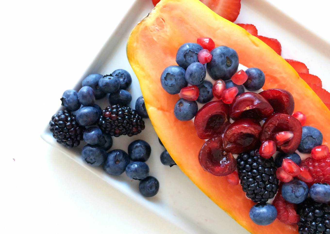 Greek Yogurt Papaya Boat