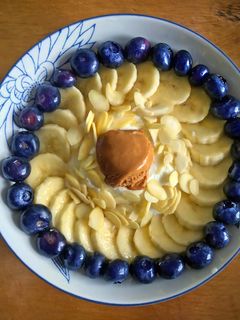 A picture of Banana Berry Greek Yogurt Bowl.