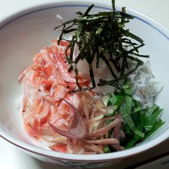 A picture of Fresh Baby Shrimp and Baby Sardines Over Rice.