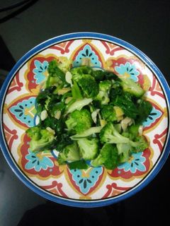 Foto resep Broccoli & Spinach Garlic Sautee