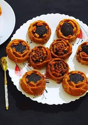 A picture of Milky Rose Oreo Muffins.