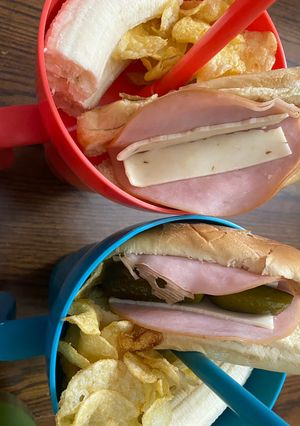 A picture of Hotdogs bun sandwiches.