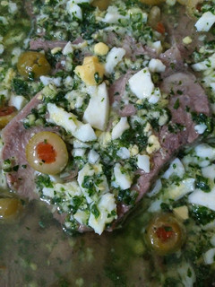 Una foto de Lengua a la vinagreta