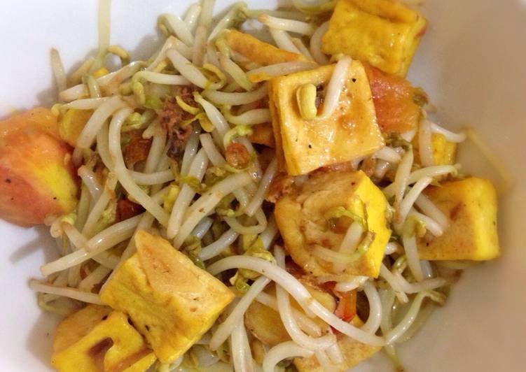 Tumis Tauge Tahu / Stir-fry Beansprouts with tofu