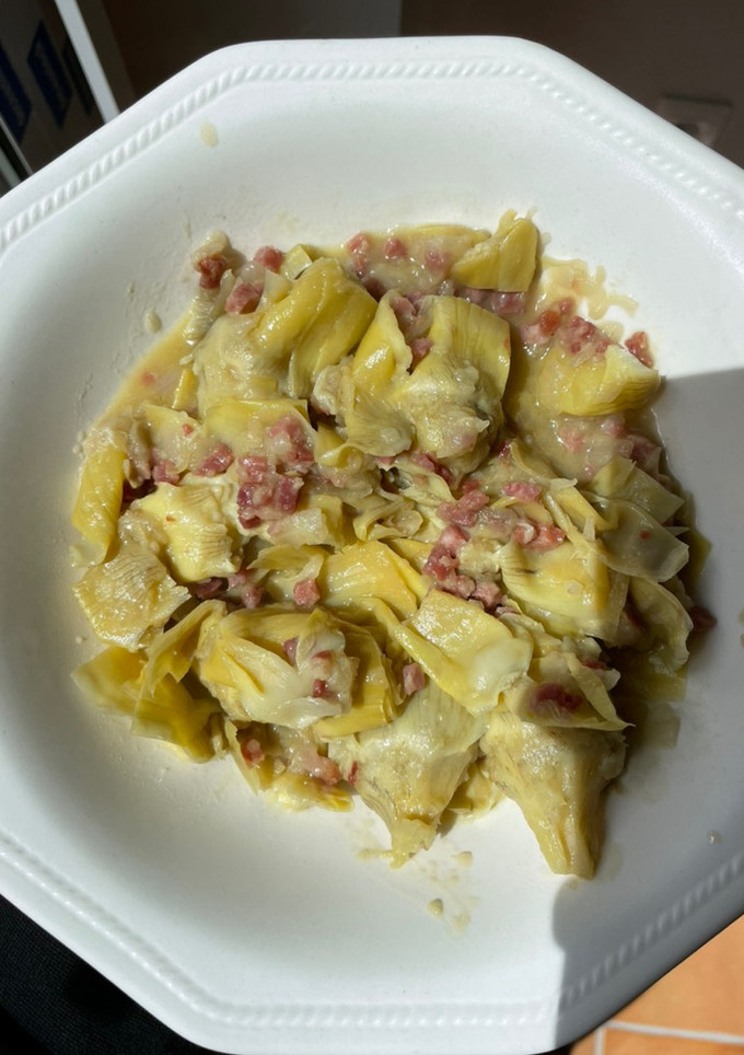 Una foto de Alcachofas con jamón (Thermomix)