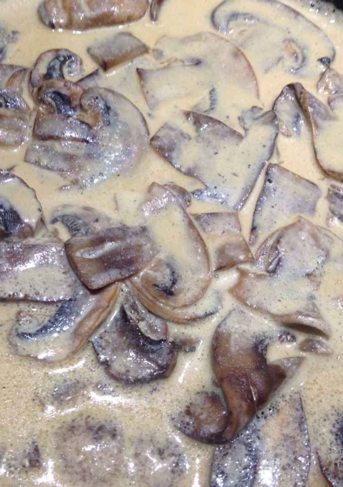 Una foto de Champiñones en salsa de mostaza