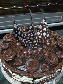 मेरा बर्थडे चॉकलेट केक (My birthday chocolate cake recipe in hindi) रेसिपी मुख्य फोटो