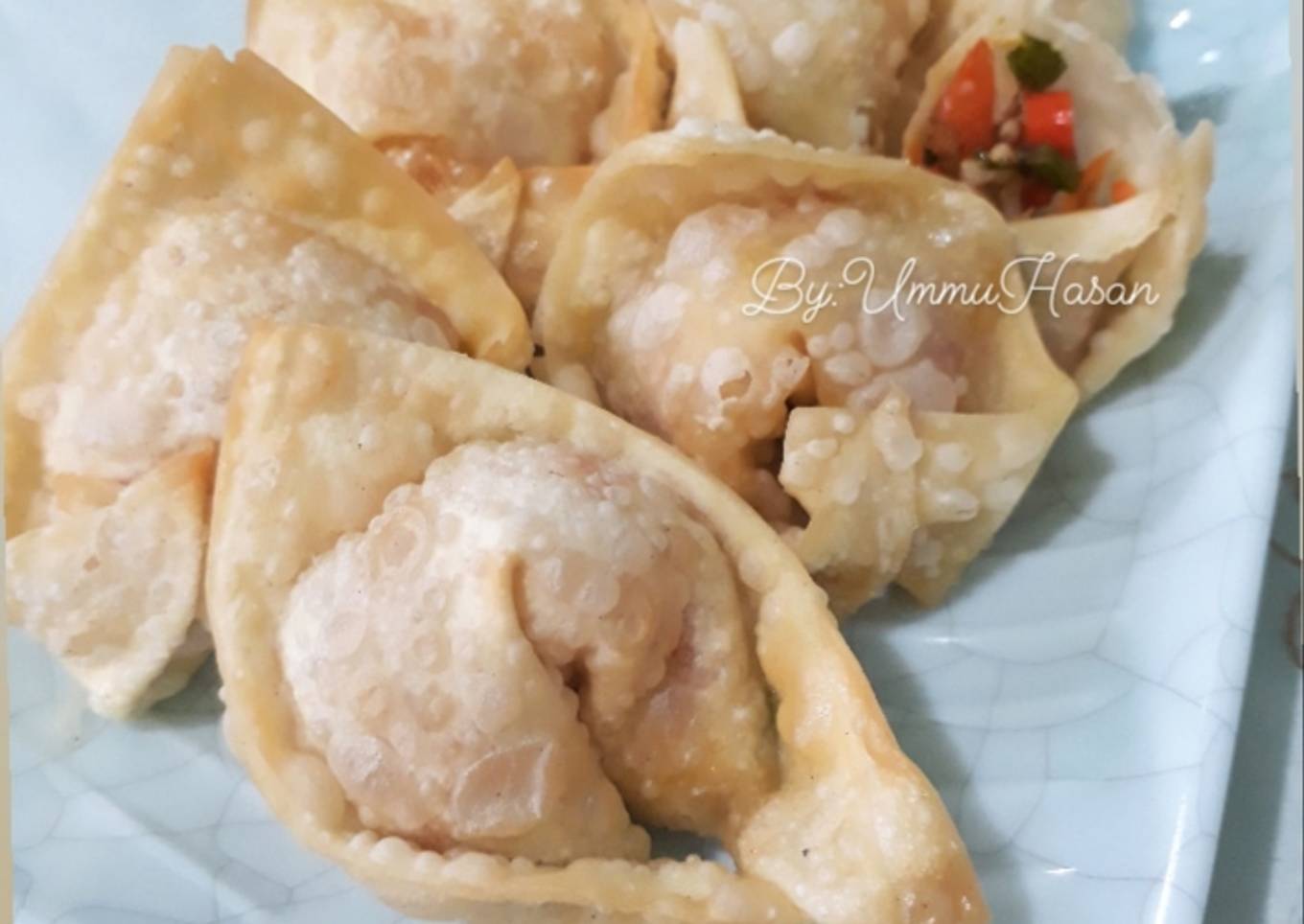 Spicy chicken pangsit