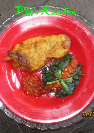 A picture of Snakehead Fish Waterspinach Salad (GABUS LALAP KANGKUNG).