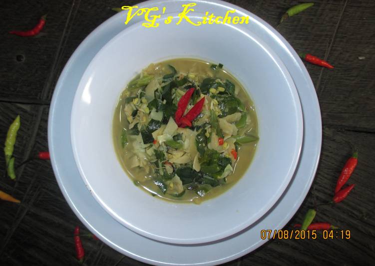 Recipe of Favorite Melinjo Leaves with Coconut Milk (SAYUR GANEMO)