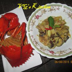 A picture of Mangrove Crab with Coconut Milk Vegetables (KEPITING KARAKA).