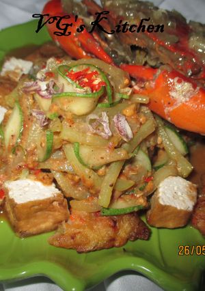 A picture of CRAB SALAD (Asma Rujak).
