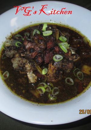 A picture of Meat in Black Gravy (RAWON).