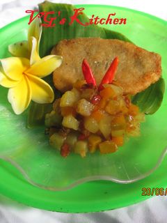 A picture of FRIED FISH SAUTEED CUCURBIT (Ikan Goreng Tumis Labu).