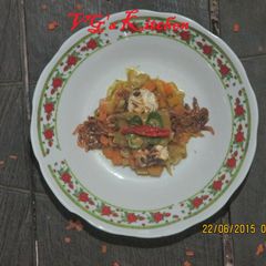 A picture of TEMPEH CURRY WITH VEGETABLES (Kare Tempe Sayuran).