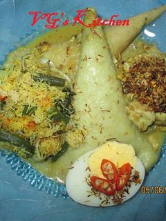 A picture of Pupuan Rice Cakes (ENTIL PUPUAN).