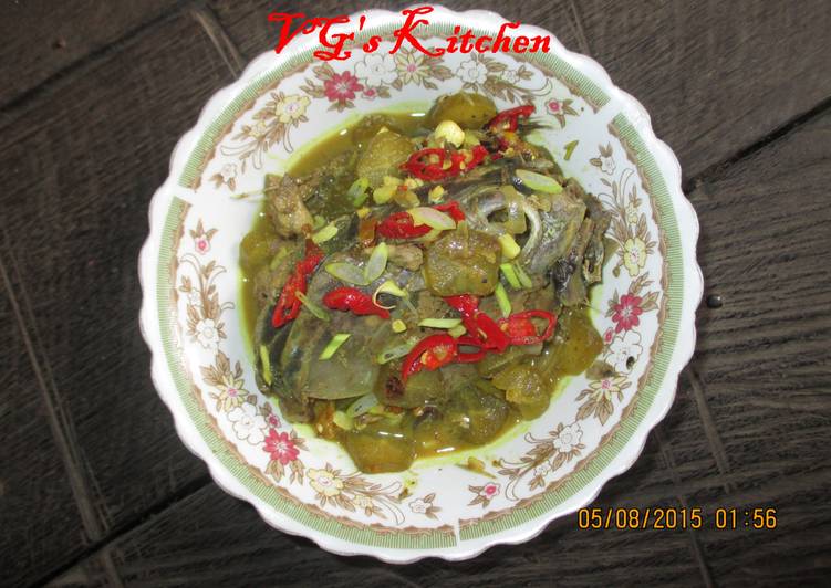 Recipe of Ultimate Tuna in Yellow Broth (TONGKOL KUAH KUNING)