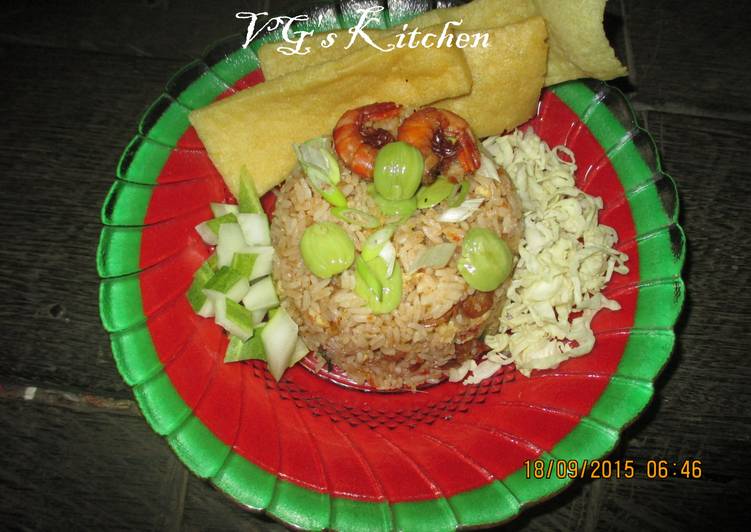 Fried Rice with Stink Bean (NASI GORENG PETE) Fried Rice with Stink Bean (NASI GORENG PETE)