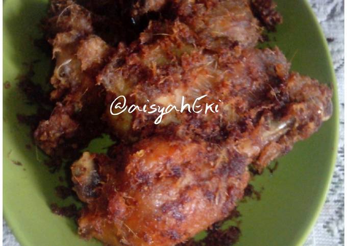 Ayam goreng bumbu opor - cookandrecipe.com