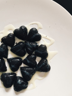 Foto resep Oreo Cream Cheese Heart-shaped 'Truffles'