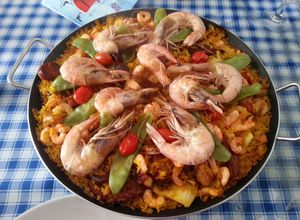 Una foto de Paella valenciana