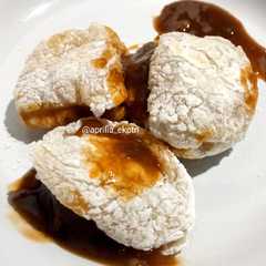 A picture of Empek-Empek Bakar/Panggang Teflon.