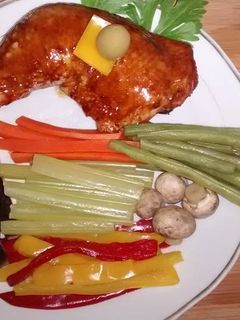 Una foto de Pollo de campo braseado con salsa barbacoa