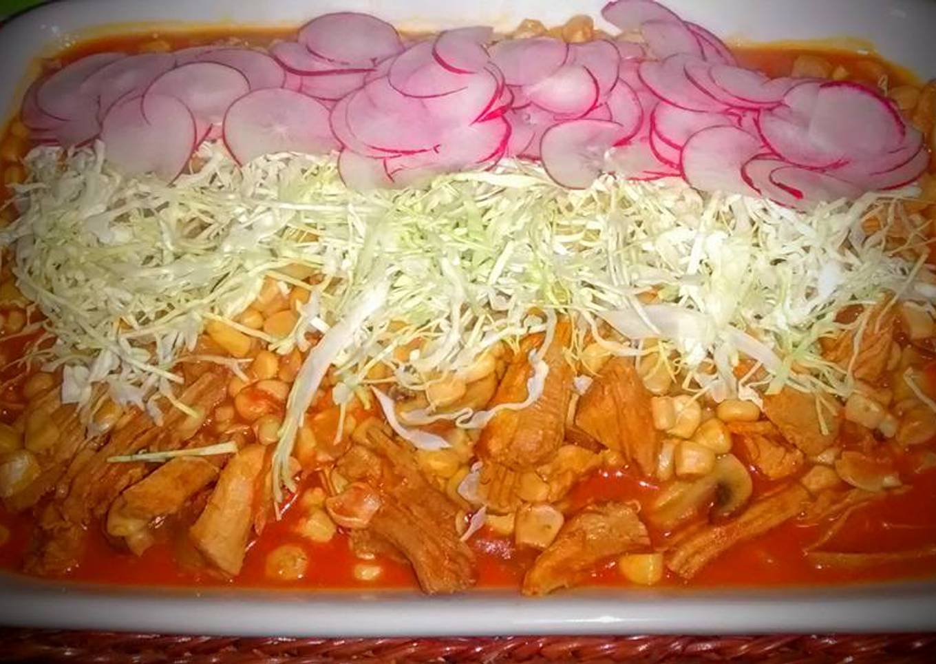 Pozole rojo al estilo guerrero