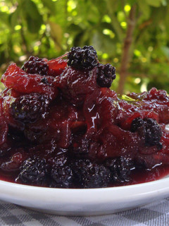 Una foto de Chutney de manzana y moras
