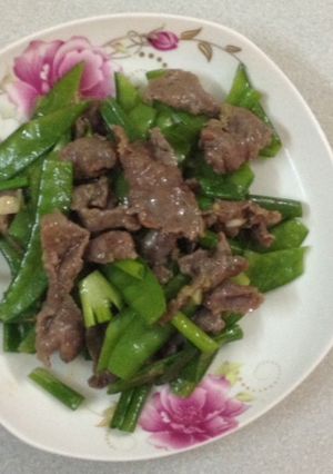Hình của món Đậu cô ve xào thịt bò.