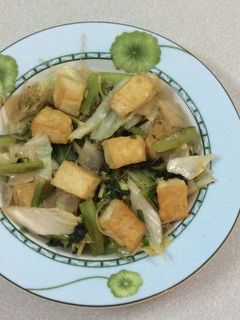 Hình của món Đậu hũ xào miến chay.