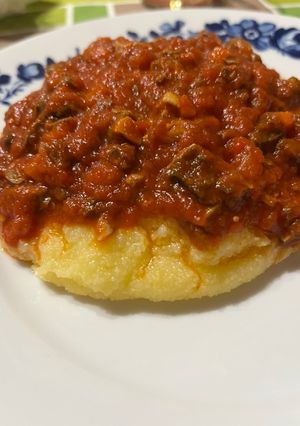 Foto di Polenta con sugo di frattaglie