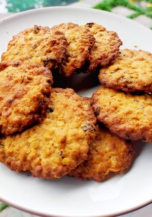 Foto resep Thin and Crispy Oatmel Raisin Cookies