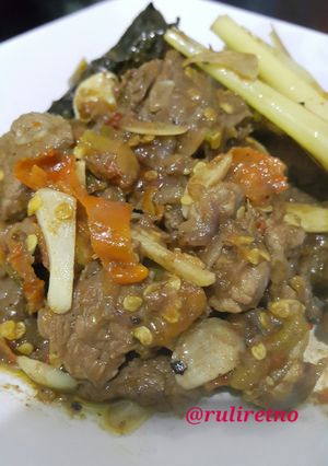 Foto resep oseng mercon daging sapi lada hitam (hot meat black pepper)