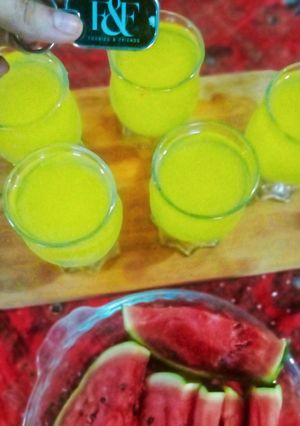 A picture of Pine apple tang.
