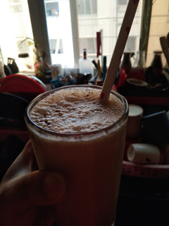 આઈસ ક્રશ કોફી (Ice crushed coffee in gujrati) રેસીપી મુખ્ય ફોટો