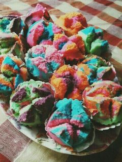 Foto resep Bolu Kukus Pelangi