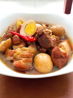 Hình của món Thịt kho tàu.