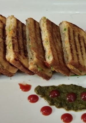 A picture of Oats veggies sandwich.