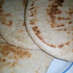 A picture of Pita bread.