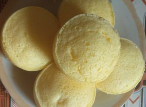 Hình của món Bánh bông lan hấp.