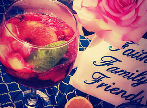 Una foto de "Bebida Clericot" a mí estilo Dedicado a mi amiga Bernice Jasso♡