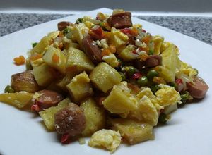 Una foto de Fricasé seco con vienesas