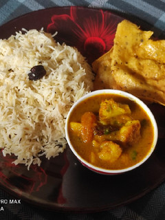 व्रत थाली (vrat thali recipe in Hindi) रेसिपी मुख्य फोटो