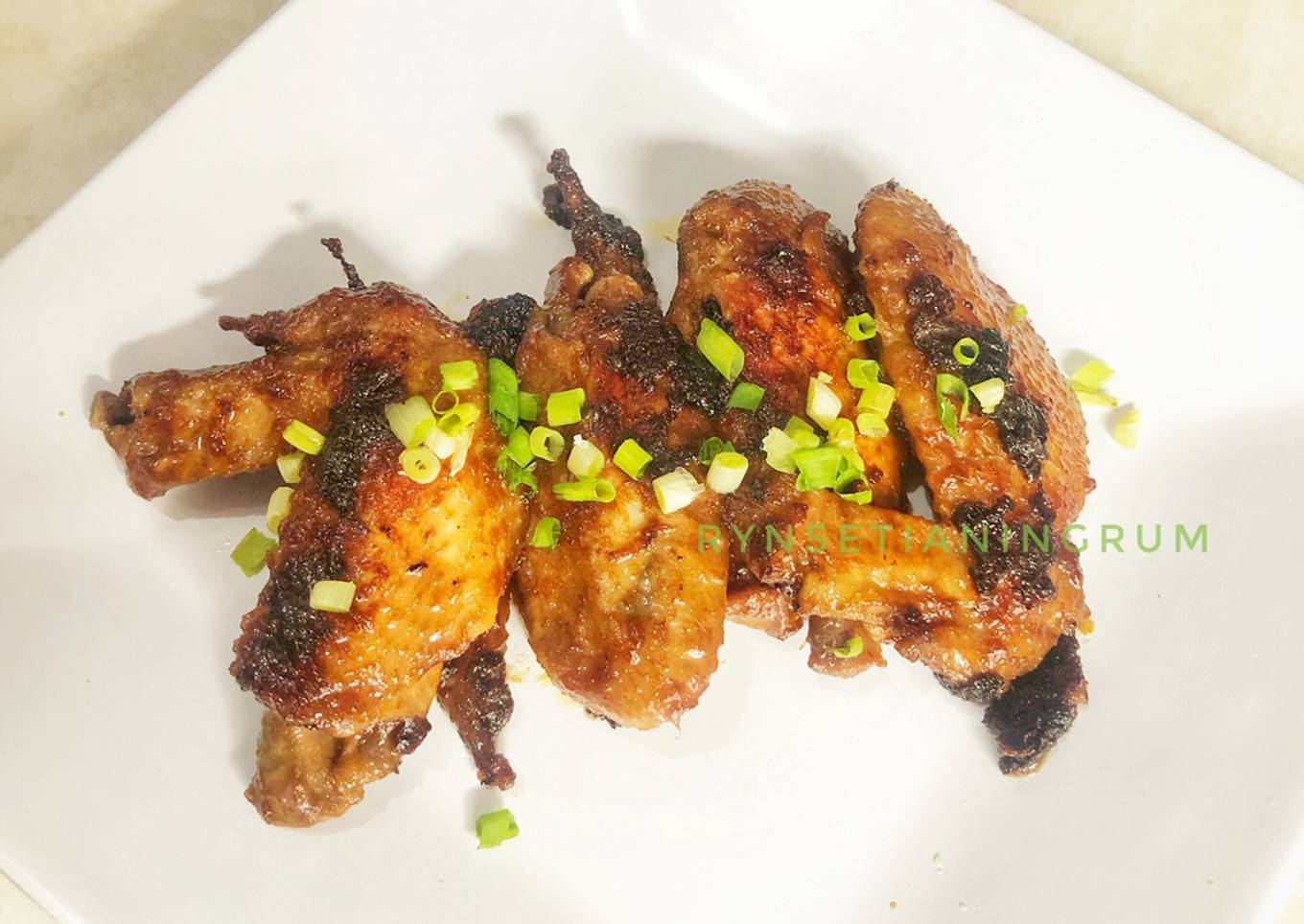 Sayap ayam panggang asam manis