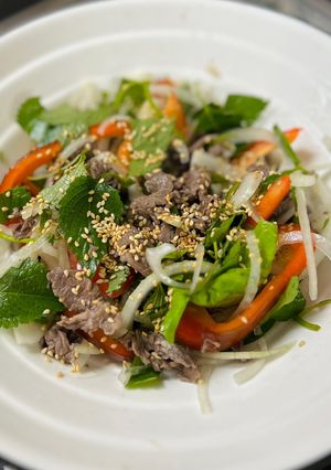 Hình của món Gỏi bò chua ngọt.